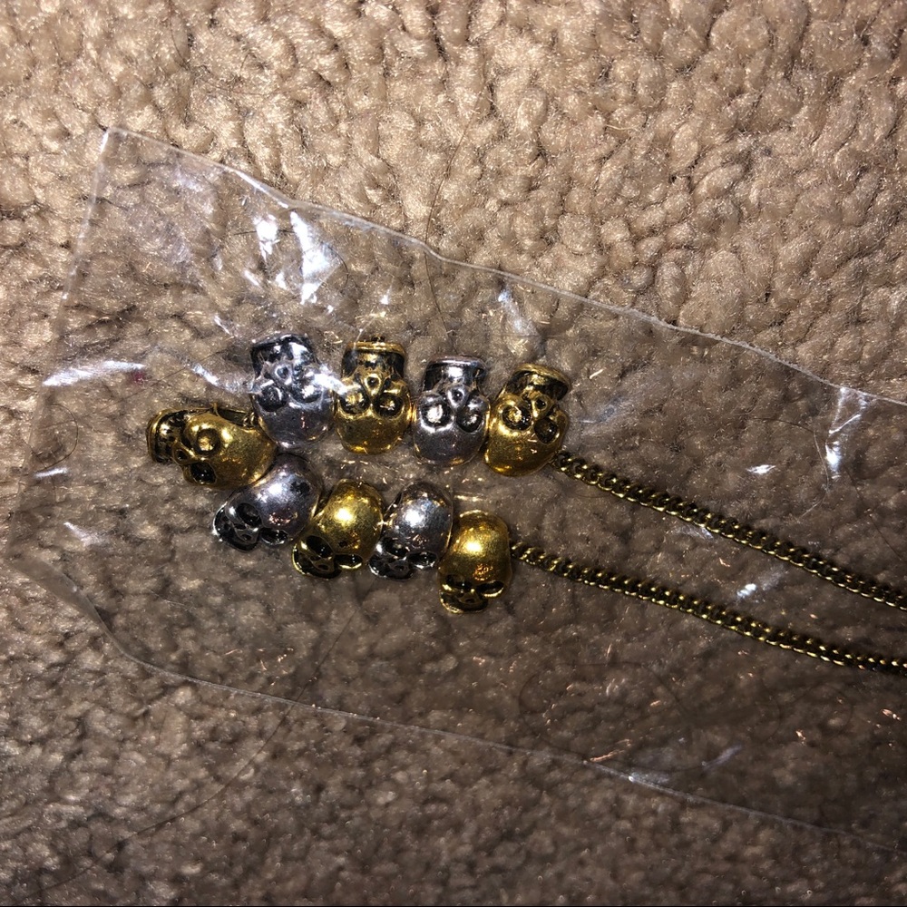 brandy melville skull necklace